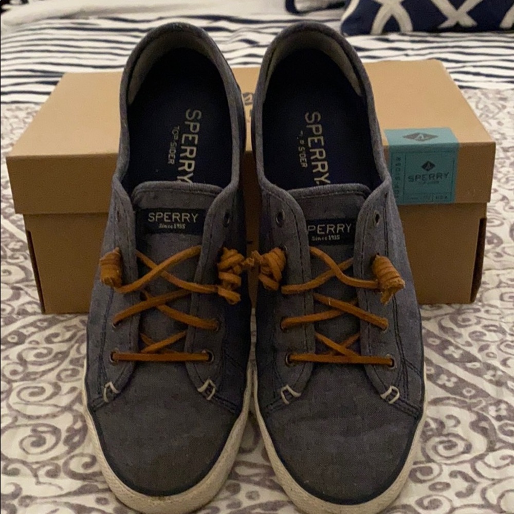 Sperry Seacoast Sneaker